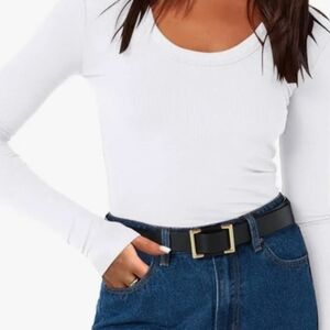 Women's Long sleeve, Round Neck, White Shirt. Size XL. WHIFAN. New.